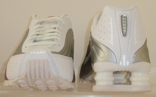 New Nike Shoes Shox R4 GS White Silver Womens US Size 6.5Y UK 6 EU 39 CW2626 101 - Picture 4 of 8