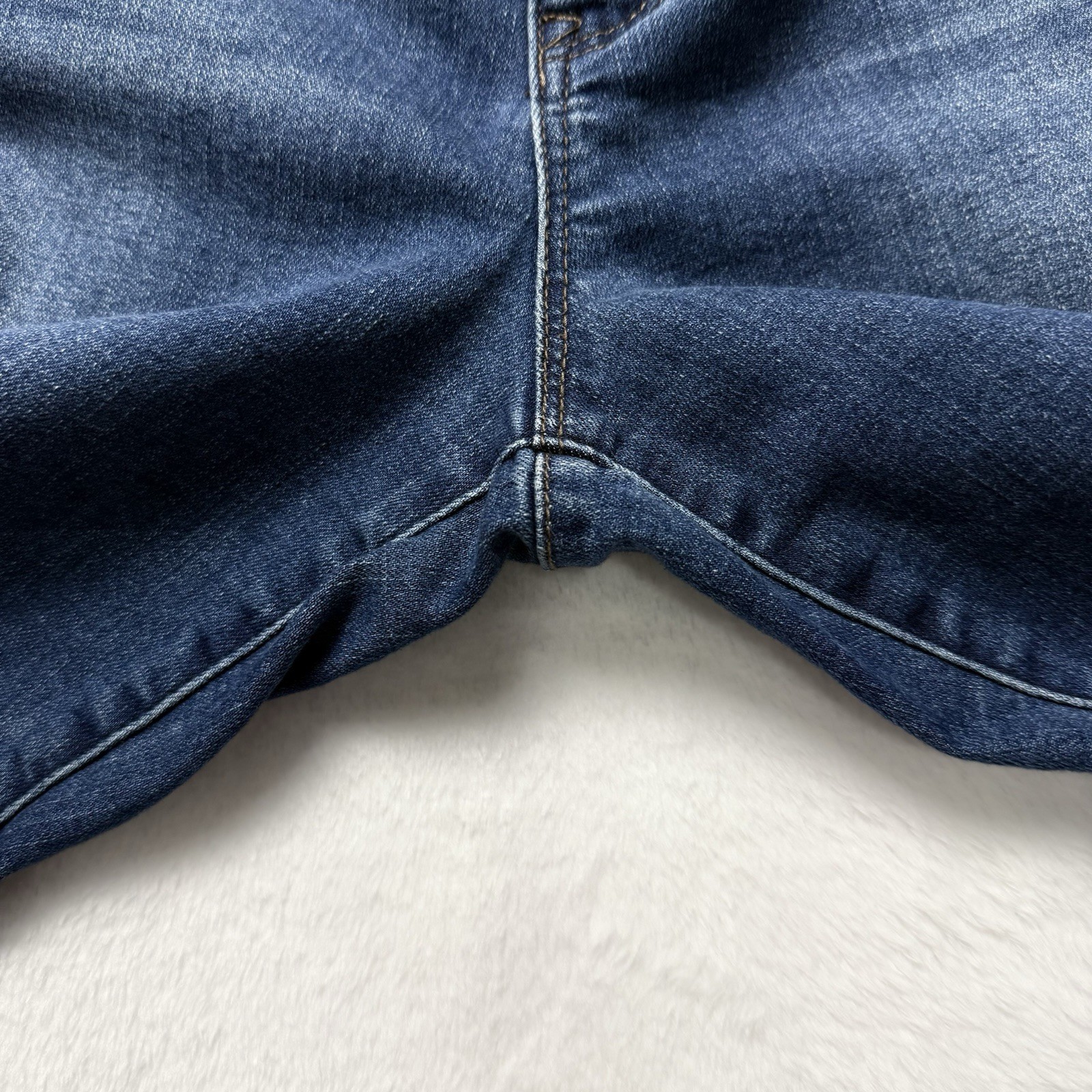 Democracy AbSolution Itty Bitty Boot Jeans Women … - image 5