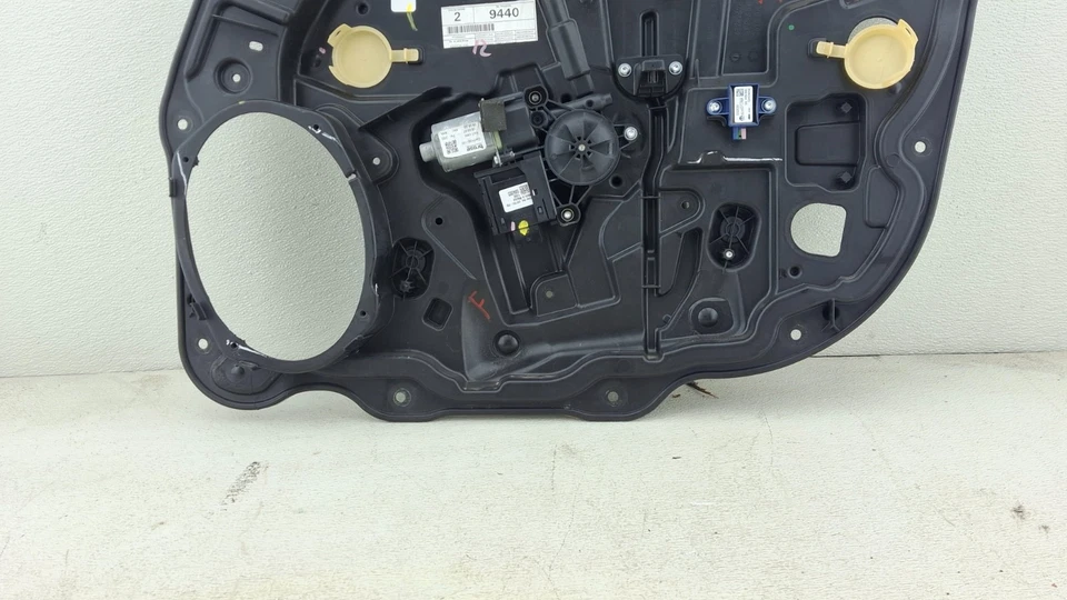 Jeep Compass 2017-2024 puerta delantera derecha ventana cristal regulador OEM Foto 3 de 4