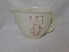 Vintage TUPPERWARE Mix N Store 8 Cup 2 Qt Measuring Bowl Pitcher No Lid 500