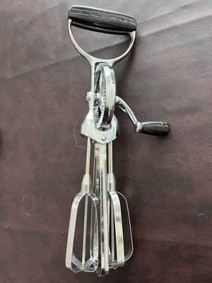 Vintage Ekco Best Egg Beater Hand Held Crank Mixer Stainless Steel USA Black USA