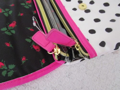 Betsey Johnson White Black Polka Dot Pink Bow Heart Accent Makeup Bag New - Picture 13 of 13