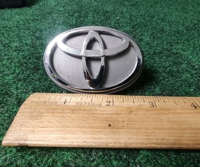 Toyota Chrome Silver Emblem Logo Symbol Name Plate Medallion ~2.75'' 1S2