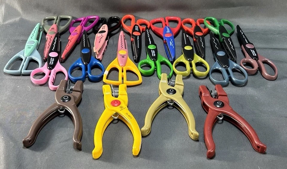 Lot of 15 Scissors Fiskars & Provo Craft Decorative Edge Craft Scrapbooking + 4. - Image 2 of 4