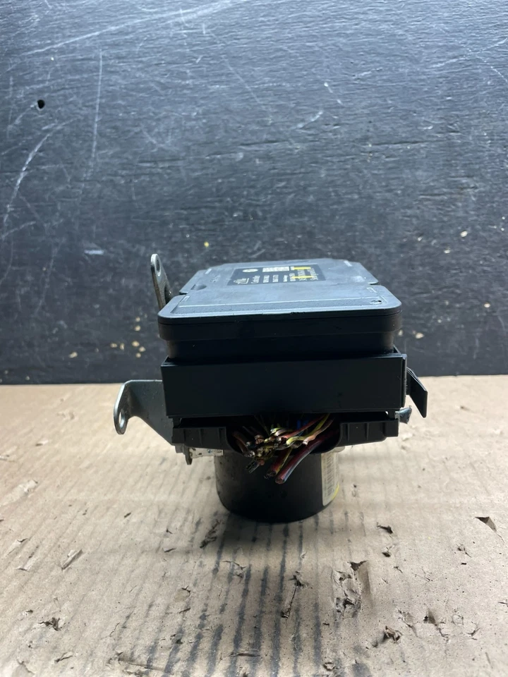 2007 2008 BMW 135i ABS Anti Lock Brake Pump 6784766-01 U9519 DG - Image 4 of 4