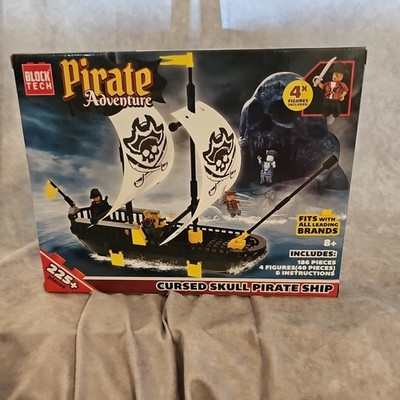 Block Tech Pirate Adventure Cursed Skull Pirate Ship 225 Pieces NEW