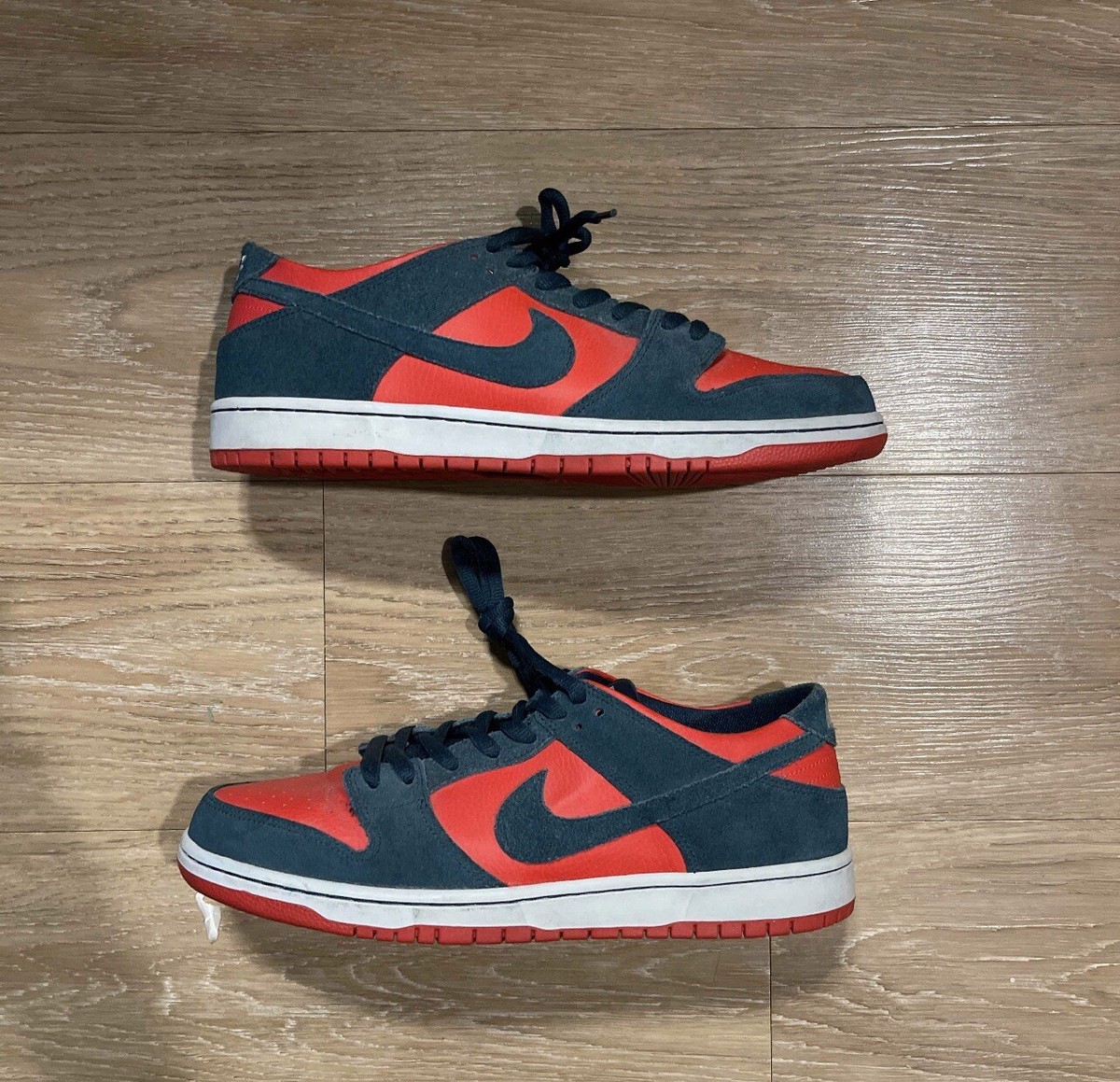 Nike Zoom Dunk Low Pro SB Reverse Shark Skate Shoes 854866-336