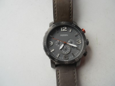 Fossil men's chronograph leather band Analog,quartz dress used