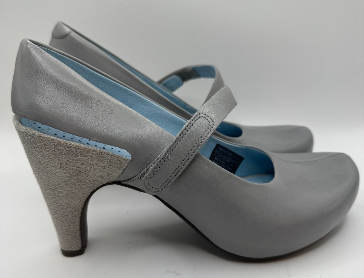 NEW Tsubo Sz 8 Gray Heels Shoes Leather Suede Modern Comfort