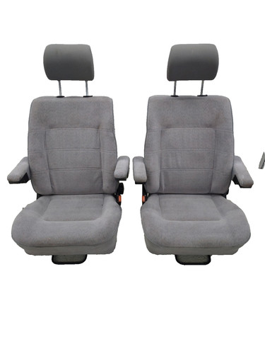 VW T4 Multivan Sitz Fahrersitz Beifahrersitz li &re Stoff Grau