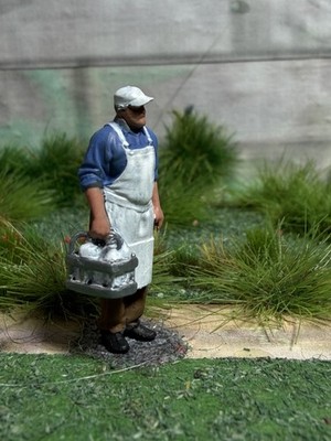 OO MODEL 1/76 Scale Railway MILK MAN Figures 3D scale Printed Hand Painted