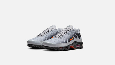 Nike Air Max Plus TN  Wolf Grey Picante Red  Black DM0032-011 Men s Size 10