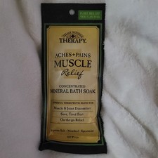 Village Naturals Therapy Aches Pains Muscle Relief Menthol Epsom Salt Bath 2oz