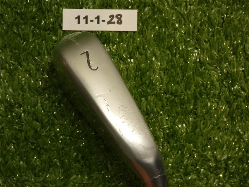 Hierro utilitario Titleist 2025 T250U 18* 2 HZRDUS 80 g 6,0 grafito rígido nuevo Foto 2 de 4