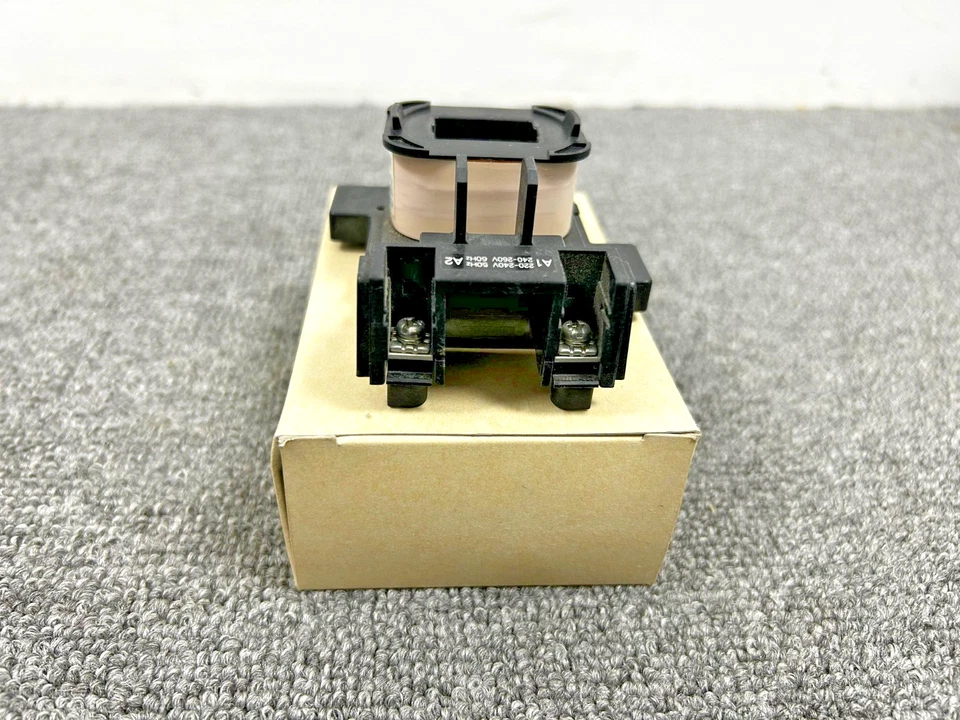 FUJI ELECTRIC SZ-GM/N4 MAGNETIC COIL 220-240V 50HZ 240-260V 60HZ - Image 3 of 4