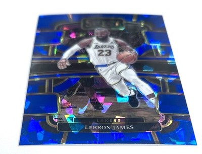 2023-24 Select LeBron James Blue Cracked Ice Prizm Refractor SP