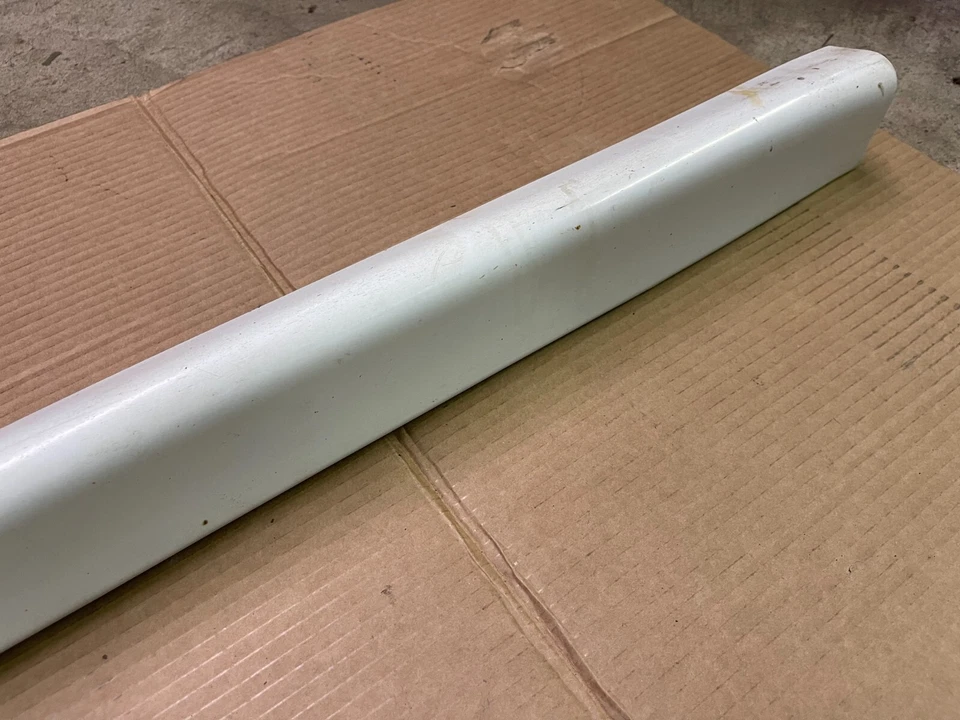 87-93 福特野马 GT 侧裙地面效果摇杆面板乘客 GFX 原始设备制造商 — 第 2/4 张图片