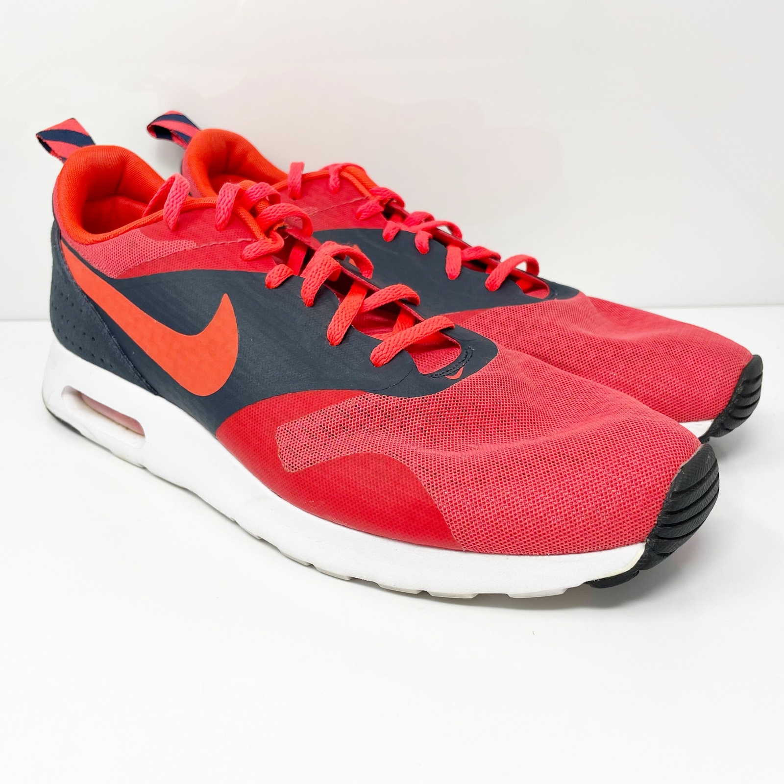 nike tavas red