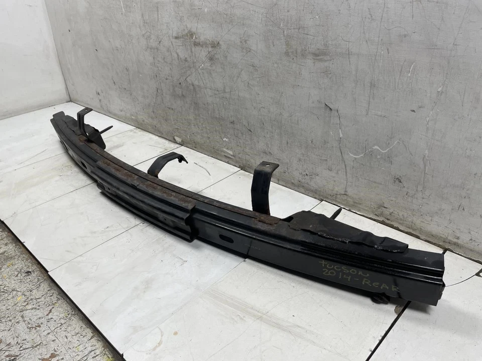 2014 HYUNDAI TUCSON GLS REAR BUMPER REINFORCEMENT OEM+ (ASH BLACK MICA) - Image 2 of 4