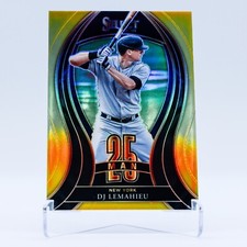 2021 Panini Select DJ LeMahieu 25 Man Gold Prizm /10 #25M-3