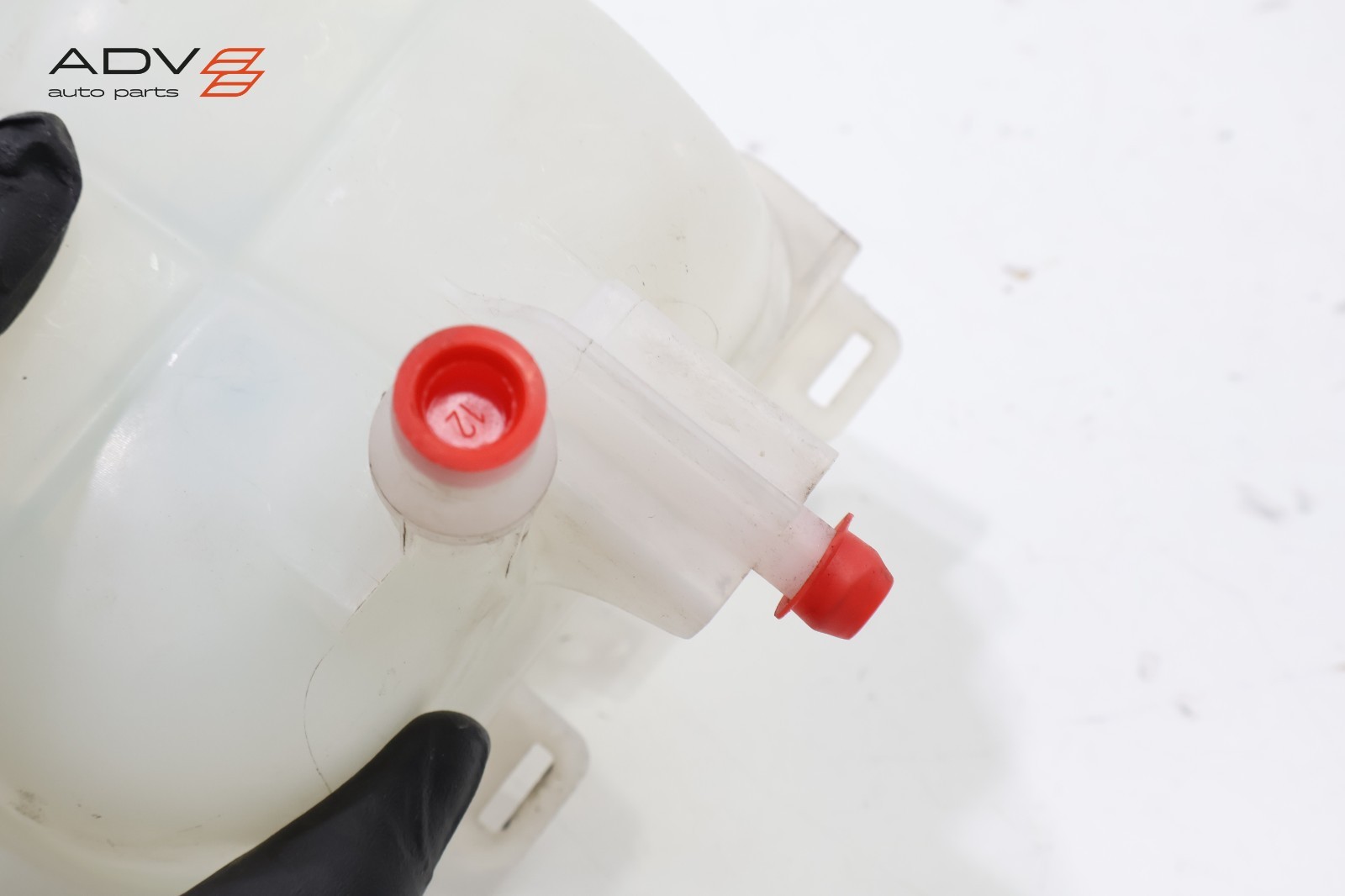 2014 - 2017 BMW i8 I12 RADIATOR COOLANT OVERFLOW RESERVOIR EXPANSION TANK OEM