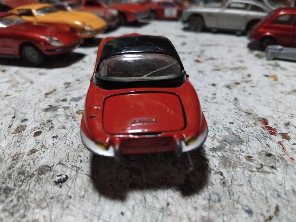 1/43 Tekno Denmark Jaguar E Hard Top - Immagine 4 di 4