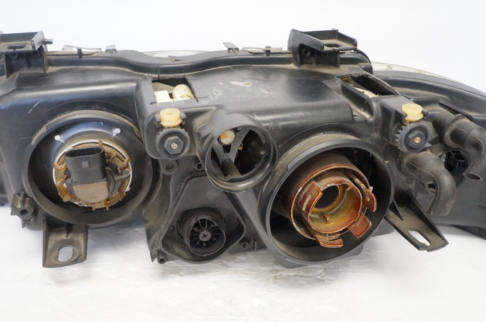 ***부품용*** 2001, 2002, 2003년형 BMW 525i, 530i 전면 우측(FR) 헤드라이트 램프 OEM *C2381 4