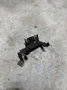 Jeep Cherokee XJ 97-01 Engine Fuse Box Bracket/ Coolant Overflow Mount (TW98)