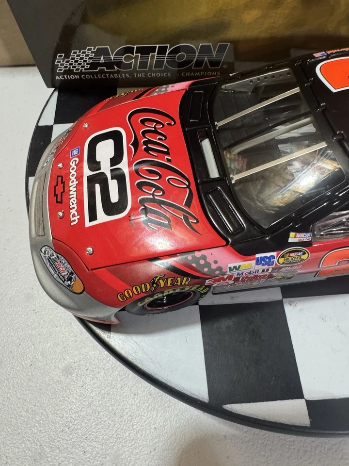 RARO Kevin Harvick ELITE #29 GM Goodwrench Coca-Cola C2 2004 1/24 Nascar Diecast Foto 3 de 4