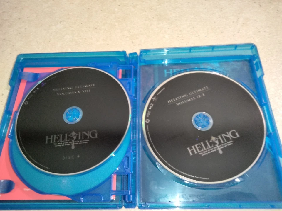 Hellsing Ultimate Complete Collection Blu-ray 5 Disc Anime Horror Funimation OOP - Image 4 of 4