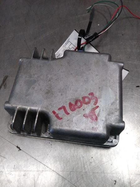 Chassis ECM Suspension Center Dash Fits 09-10 VIBE 65918 - Image 4 of 4