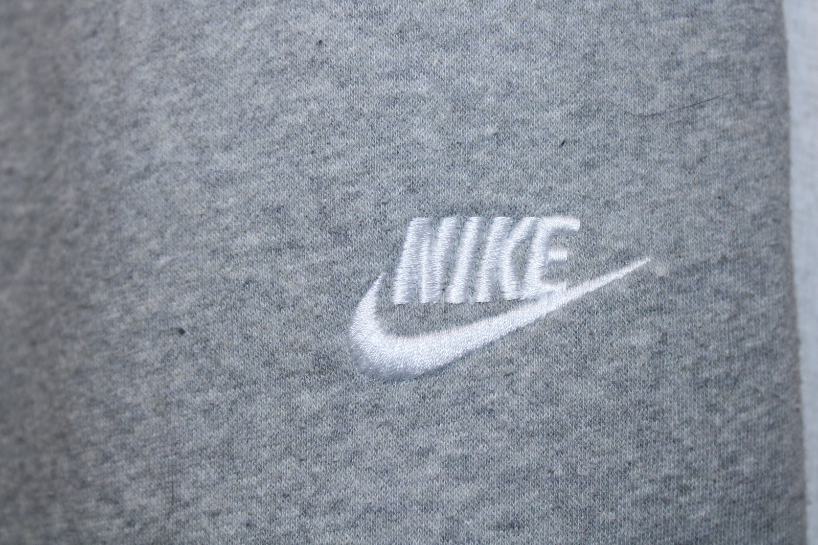 Nike Men's Large Gray Fleece Joggers Swoosh Cuffed Ankle Pockets Athletic L thumbnail 5