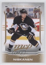2014-15 Upper Deck MVP Matt Niskanen #153 1v3