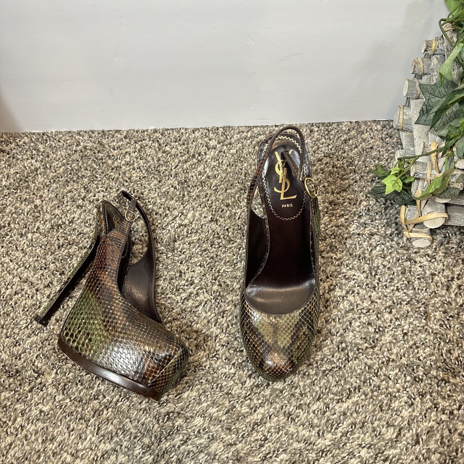 Décolleté tribtoo Yves Saint Laurent Rive Gauche verde serpente pitone 38 US 8