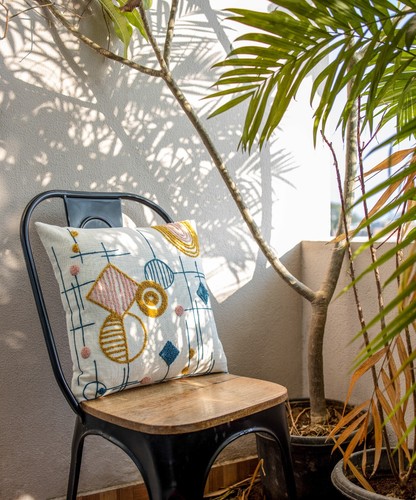 Modern Boho leaf Tufted Throw Pillow Cover Geometric Abstract Design, 18"x18" - Picture 5 of 6