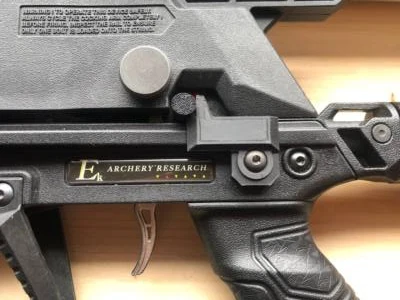 MARKENLOS Automatische Entsicherung für Cobra Adder/R9/RX/R10 mit Magazin und Siege 300.