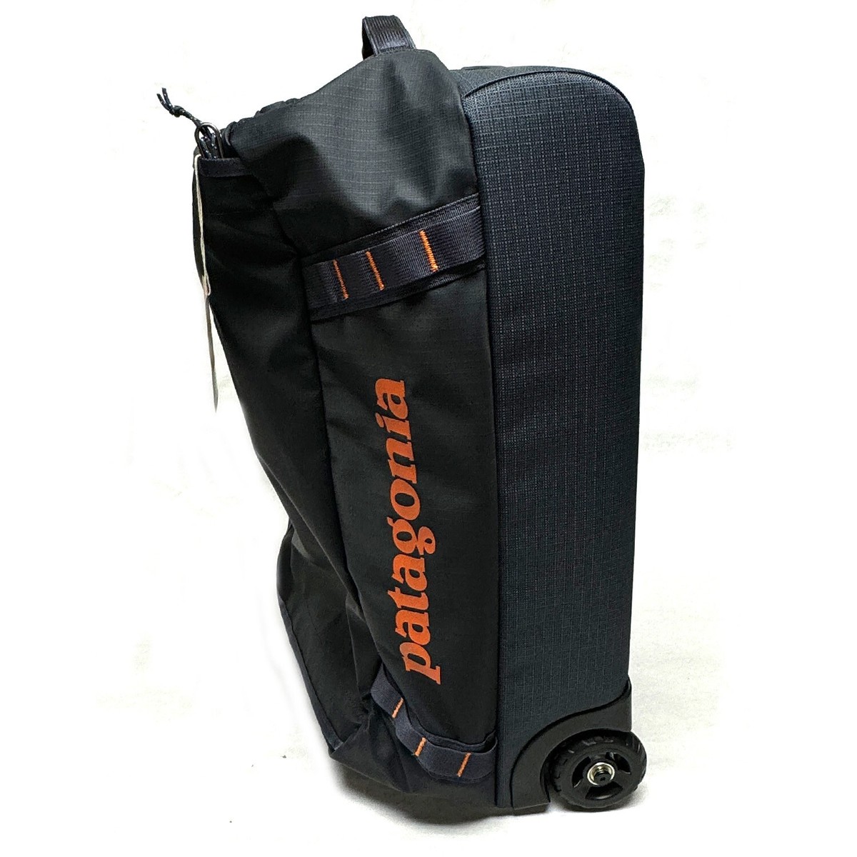 Patagonia　Black Hole Wheeled Duffel 40L 100190705_BLK_1_grande.png?v=