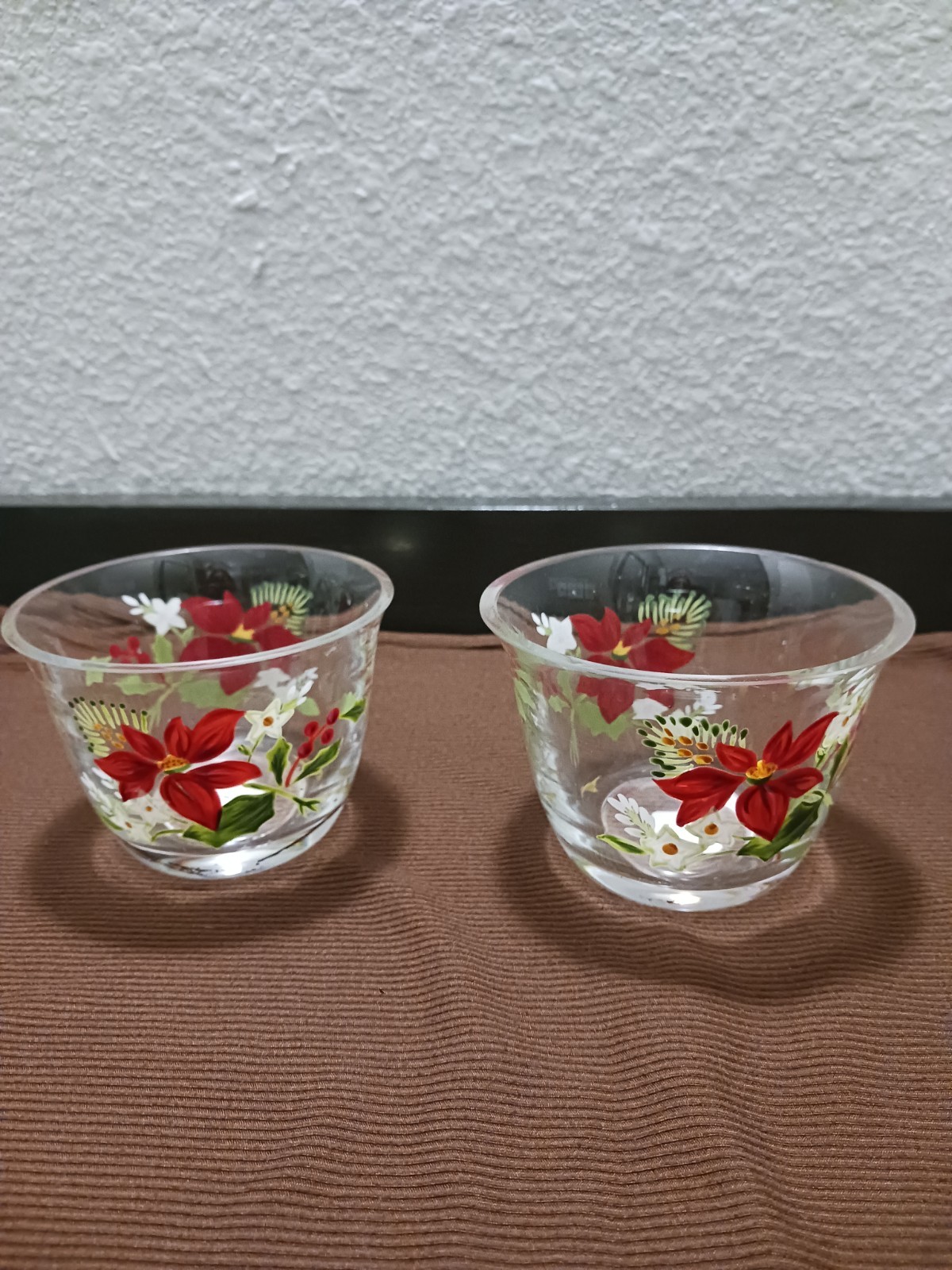 Set of 2 PARTYLITE P8254 Poinsettia Votive Tealight Candle Holders