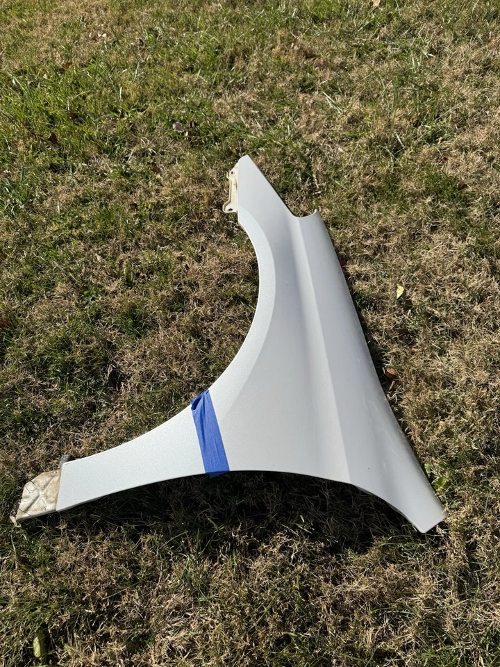 Guardabarros delantero del lado del conductor para Toyota Solara 2004 pasajero Foto 2 de 2