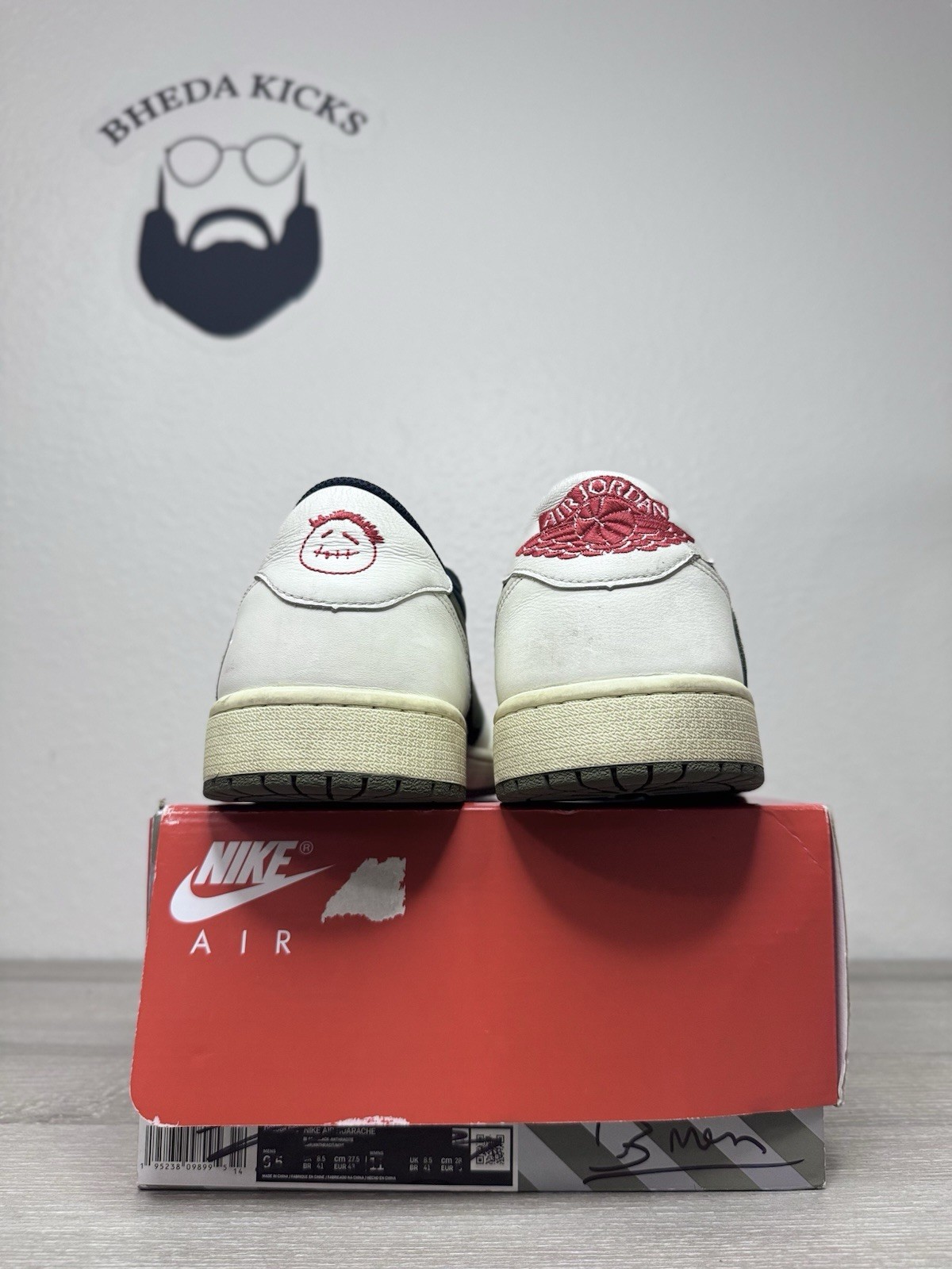 Size 14.5W/13M - Jordan 1 Retro Low OG SP Travis Scott Olive (Women's) Preowned image 9