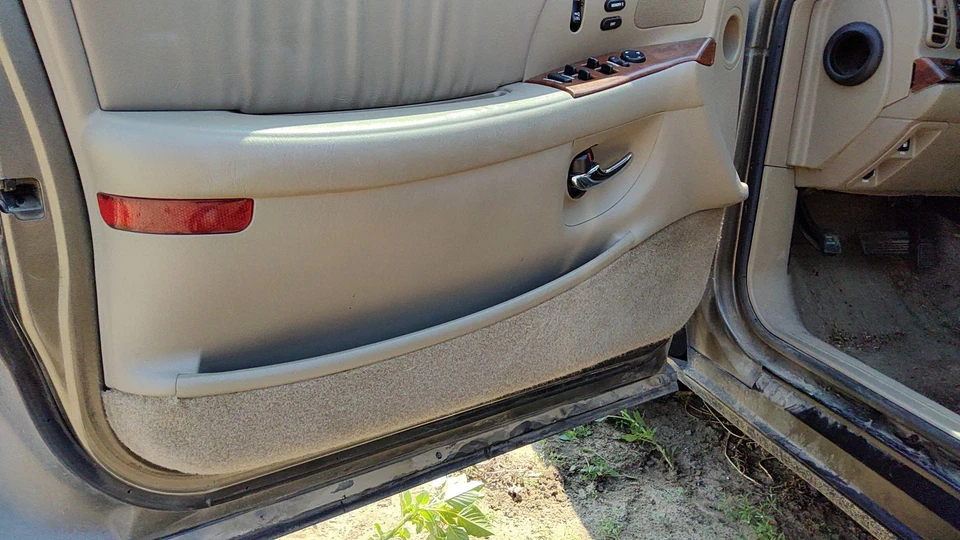1997-03 Buick Park Ave Driver Left Front Door Trim Panel With Master Switch Tan - Image 4 of 4