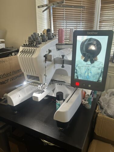 BROTHER PR680W Six Needle Embroidery Machine + HOOPS / FRAMES - Picture 2 of 6