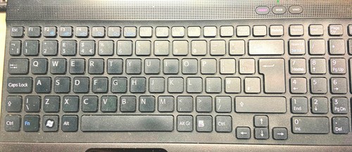 SONY Vaio PCG-71211M_Intel Core i3-M350@2.27GHz_250GB HDD_4GB RAM_15.6" Screen - Picture 5 of 10