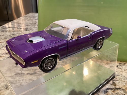 Franklin Mint - 1:24th Scale - 1970 Plymouth Hemi Cuda - Plum Purple / White Int - Picture 6 of 15