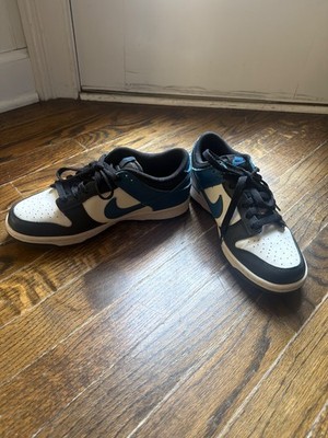 nike kids shoes, blue, black and whiteThey are size six and are in great conditi