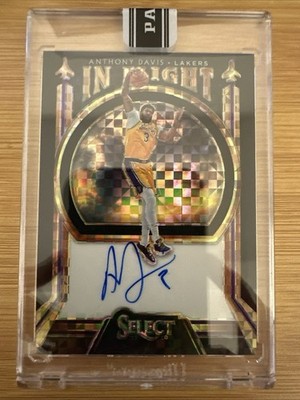 2019-20 Panini Select - In Flight Signatures Anthony Davis Black Box 1/1