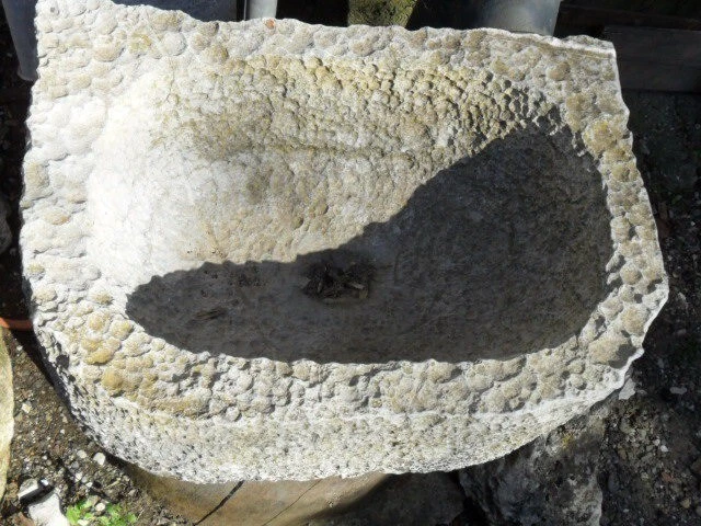 auge en pierre taillée , abreuvoir à moutons animaux , 40 x 60 , évier jardin - Photo 2/4