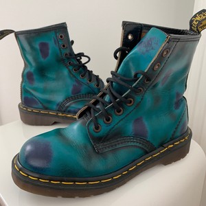turquoise doc martens