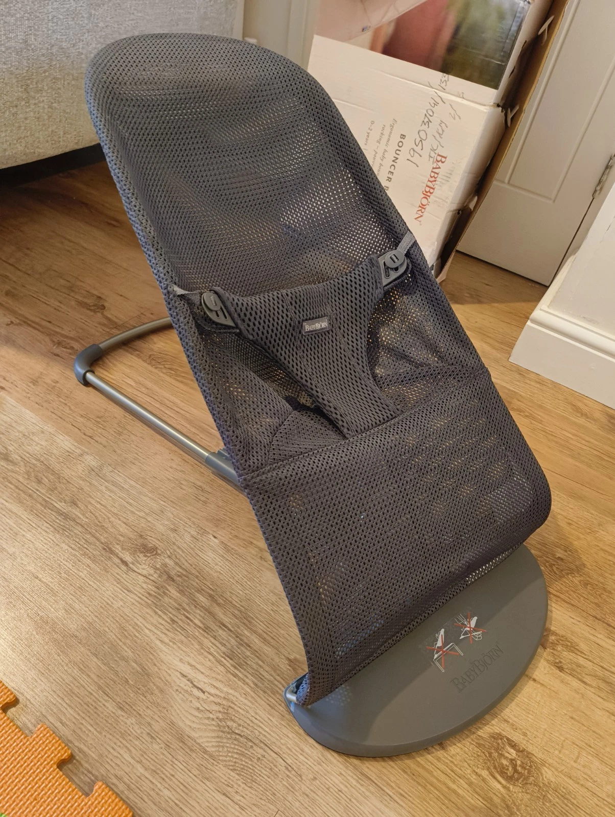 BabyBjörn Ergonomic Baby Bouncer Soft Mesh, Slate Blue, 0-2 Years, Portable