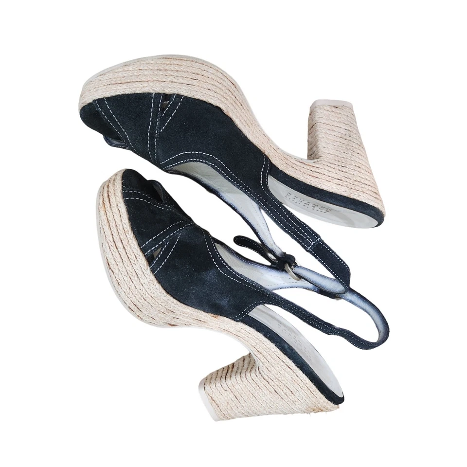 Sandalias de cuña Barneys New York negras de gamuza con tira trasera talla 38 7,5/8 punta abierta EE. UU. Foto 4 de 4